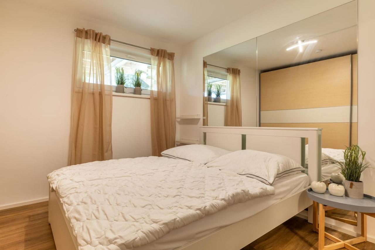 Bergpanorama Mit Sauna & Grossem Garten Apartment Flattach